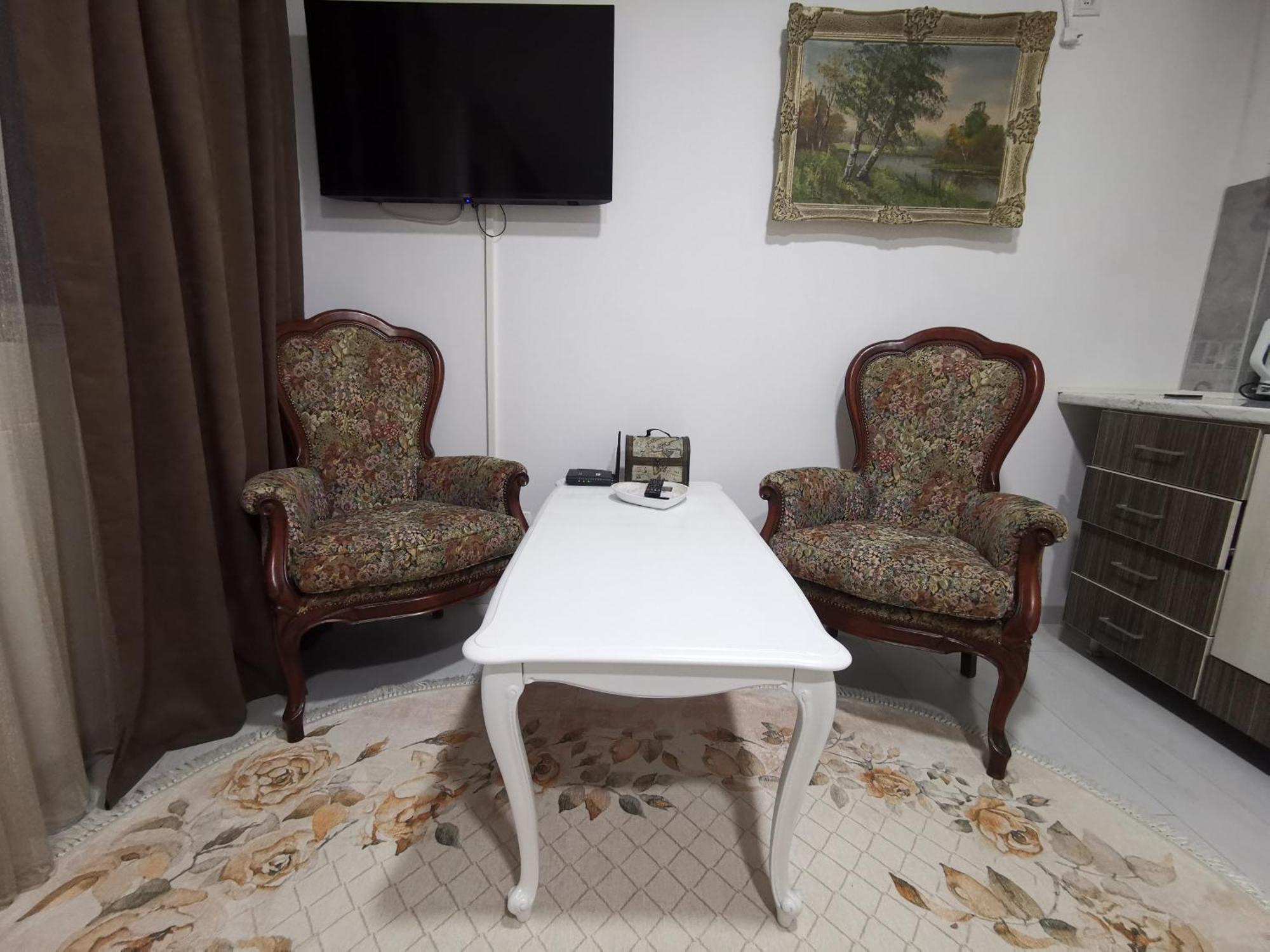 In Apartments Airport Mitrovici  Экстерьер фото